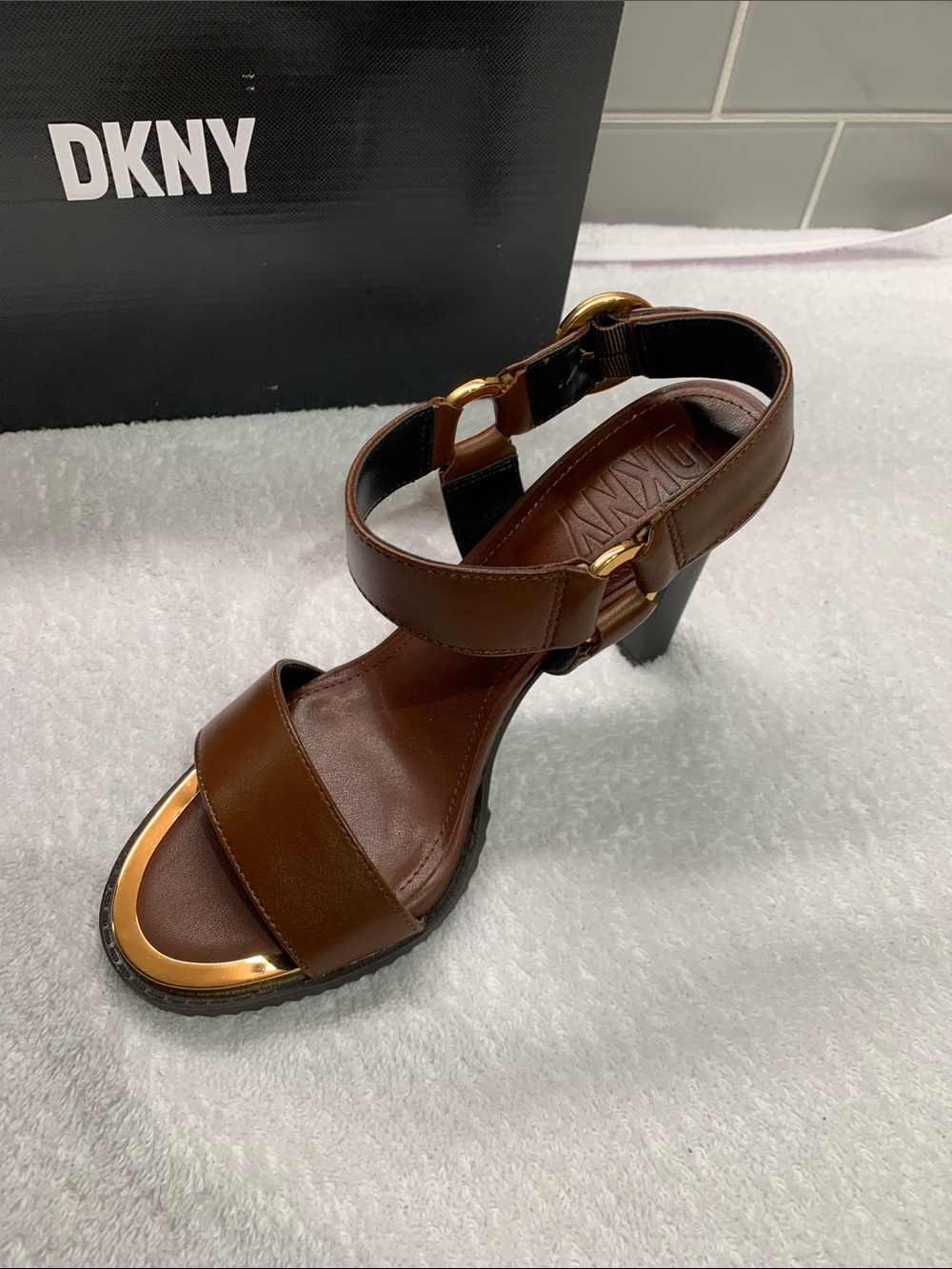 DKNY Brown Leather High Heel Sandals with Gold Trim size 7.5 NWT and box